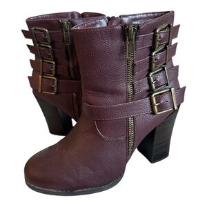 JustFab Burgundy Plum Ankle Boots with Buckle Detail & Stacked Heel, Size 7